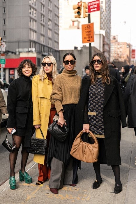 Εμπνευστείτε από τις απόλυτες street style εμφανίσεις που κυριάρχησαν στην Εβδομάδα Μόδας της Νέας Υόρκης - Φωτογραφία 13