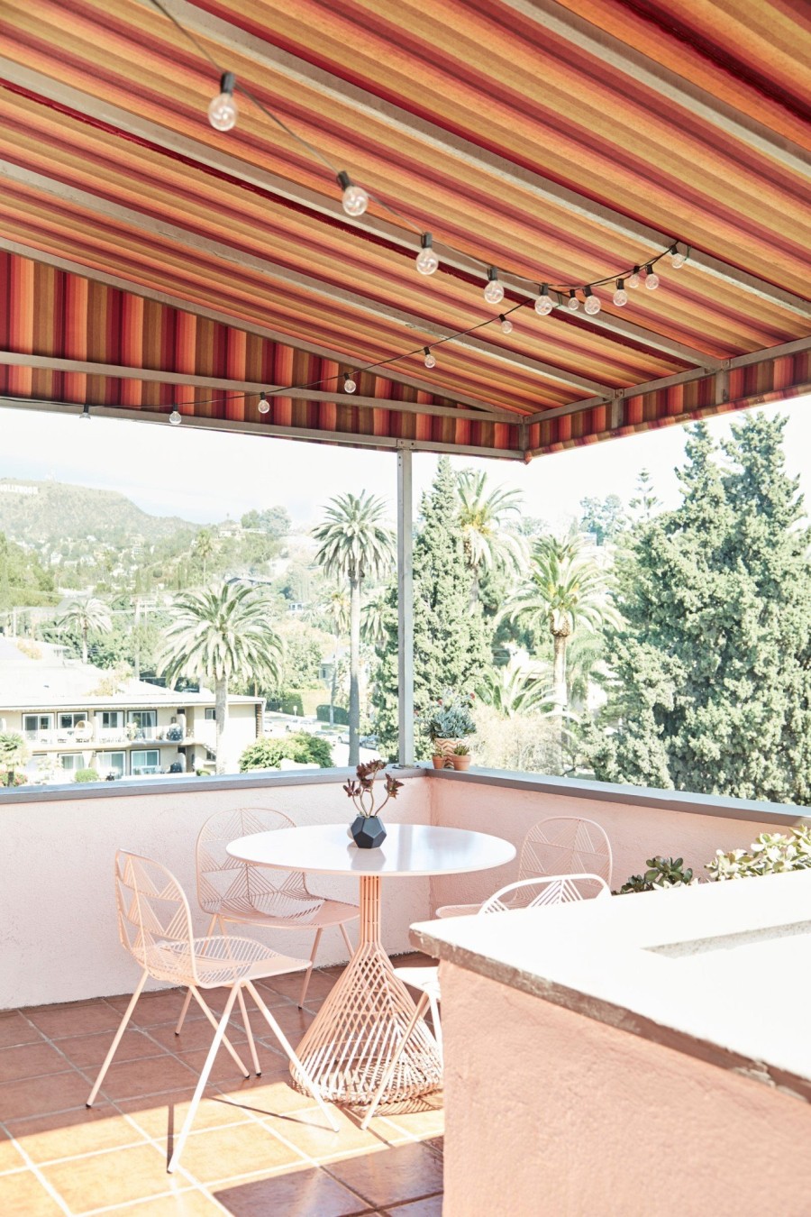 Ένα art deco σπίτι στο Hollywood Hills που θα σας μαγέψει με την πρώτη ματιά- Φωτογραφία 4