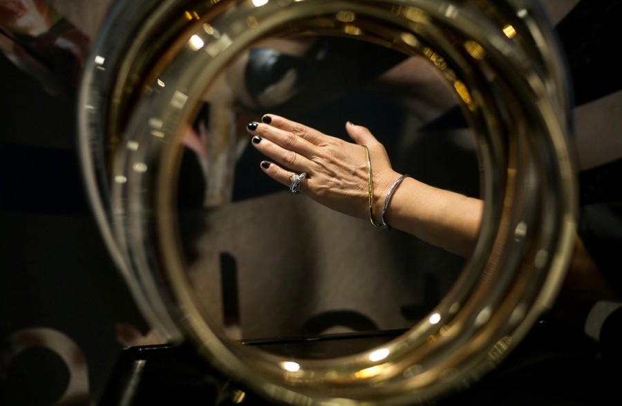 Τα «γλυπτά» κοσμήματα της Charlotte Chesnais έρχονται αποκλειστικά σε ένα μοναδικό pop up store στο Κολωνάκι - Φωτογραφία 6