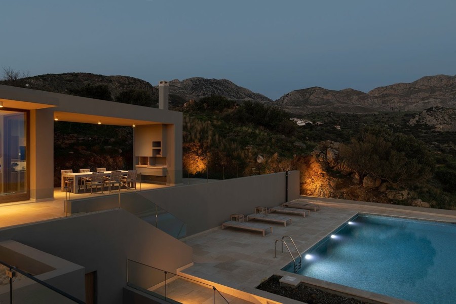 Μια πέτρινη κατοικία στη Νότια Κρήτη με θέα στο πανέμορφο μεσογειακό τοπίο- Φωτογραφία 5