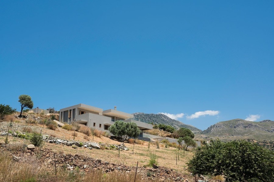 Μια πέτρινη κατοικία στη Νότια Κρήτη με θέα στο πανέμορφο μεσογειακό τοπίο- Φωτογραφία 4