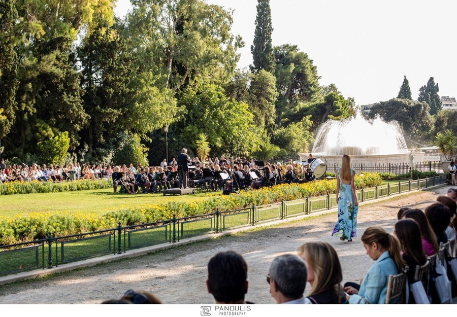 Η πρώτη Prêt-à-Couture συλλογή του σχεδιαστή Βασίλη Ζούλια - Φωτογραφία 1