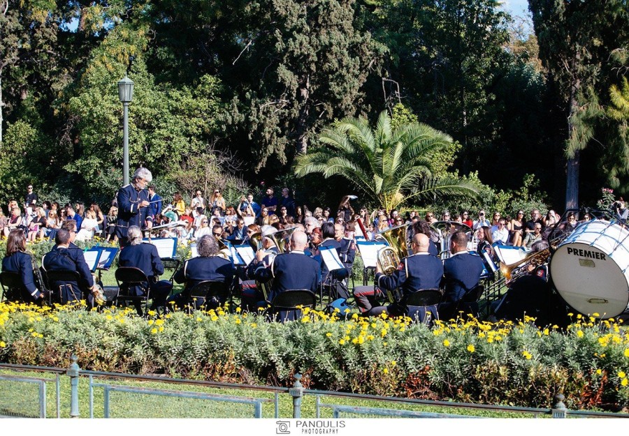 Η πρώτη Prêt-à-Couture συλλογή του σχεδιαστή Βασίλη Ζούλια - Φωτογραφία 19