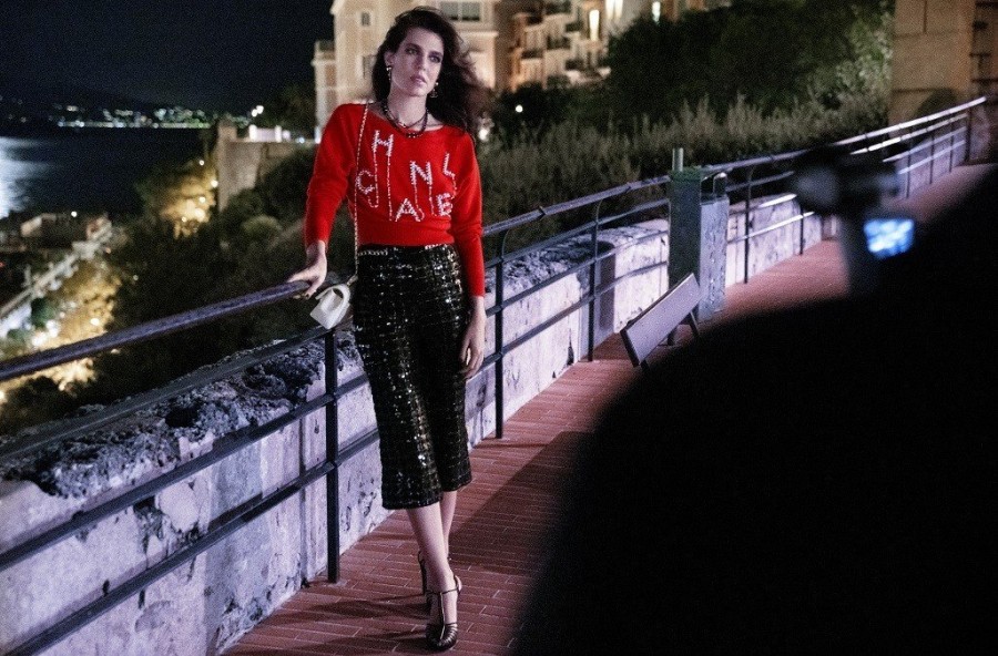 Charlotte Casiraghi: H νέα ambassador του οίκου Chanel θυμίζει όνειρο στη Spring/Summer 2021 collection- Φωτογραφία 2