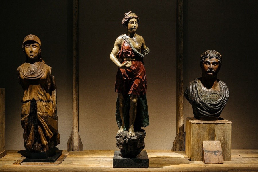 Απολαύσετε αρχαία αριστουργήματα να «συνομιλούν» με τις νεοκλασικές εκδοχές τους μέσα στο Μουσείο Κυκλαδικής Τέχνης- Φωτογραφία 7