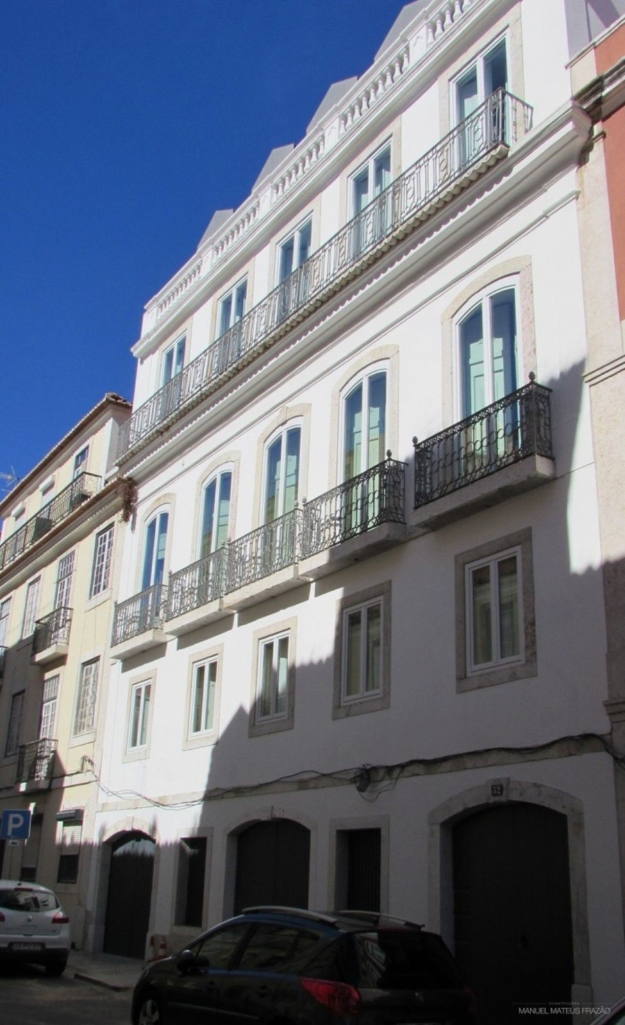 Πώς ένα ιστορικό κτίριο στην Πορτογαλία μετατράπηκε σε ένα ultra stylish αρχιτεκτονικό γραφείο - Φωτογραφία 1