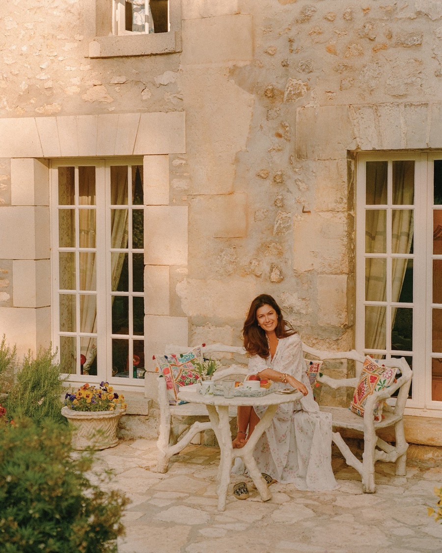 Cordelia de Castellane: Η καλλιτεχνική διευθύντρια του Dior maison μας υποδέχεται στην υπέροχη κατοικία της στη γαλλική εξοχή - Φωτογραφία 9