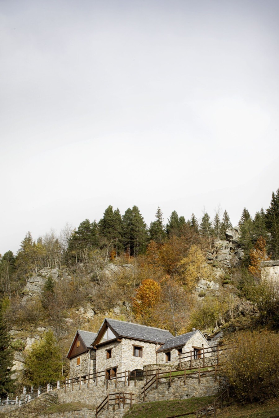 Casa Cinsk: Εμπνευστείτε για τη winter διακόσμησή σας μέσα από μια κατοικία στις ιταλικές Άλπεις - Φωτογραφία 11