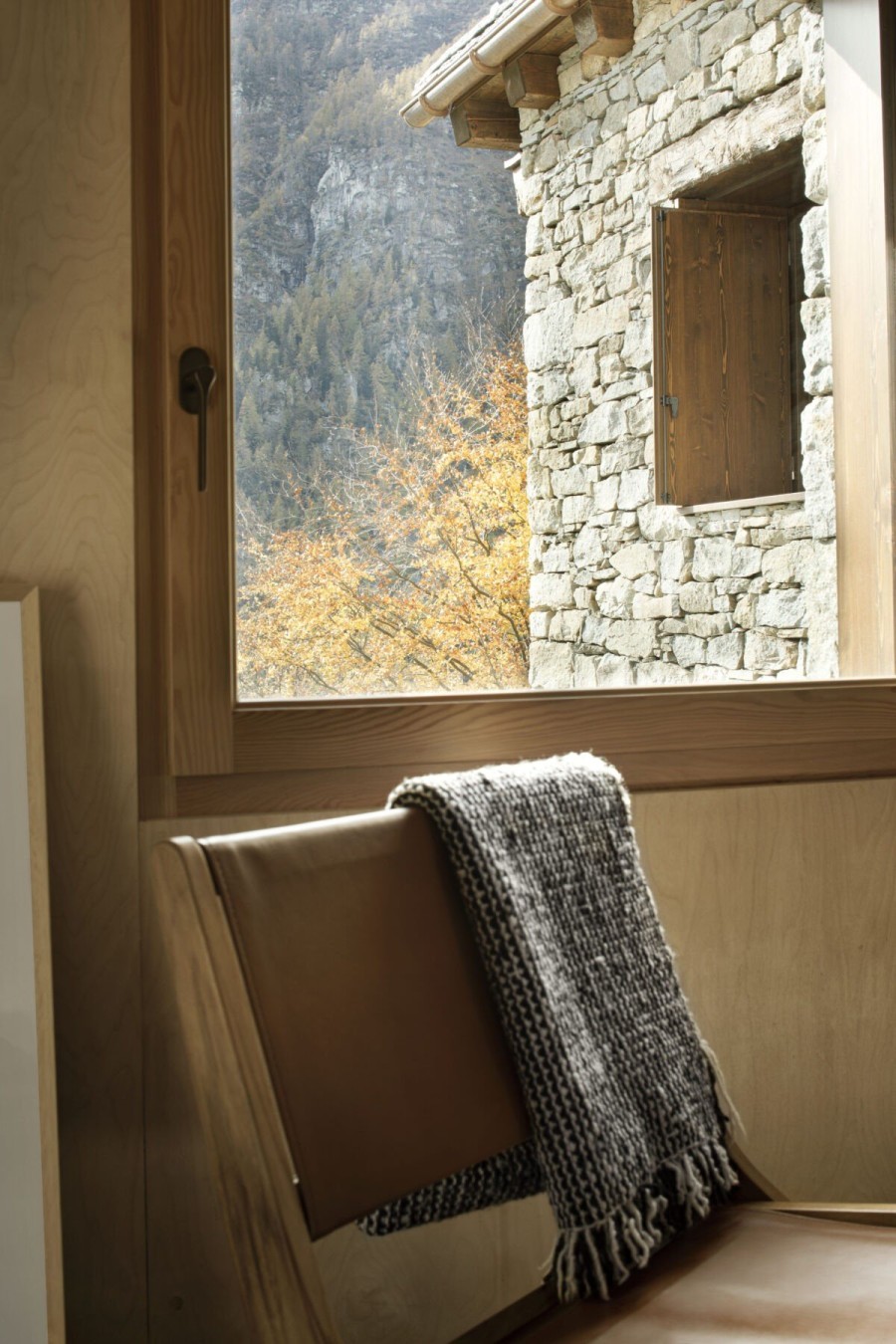 Casa Cinsk: Εμπνευστείτε για τη winter διακόσμησή σας μέσα από μια κατοικία στις ιταλικές Άλπεις - Φωτογραφία 8