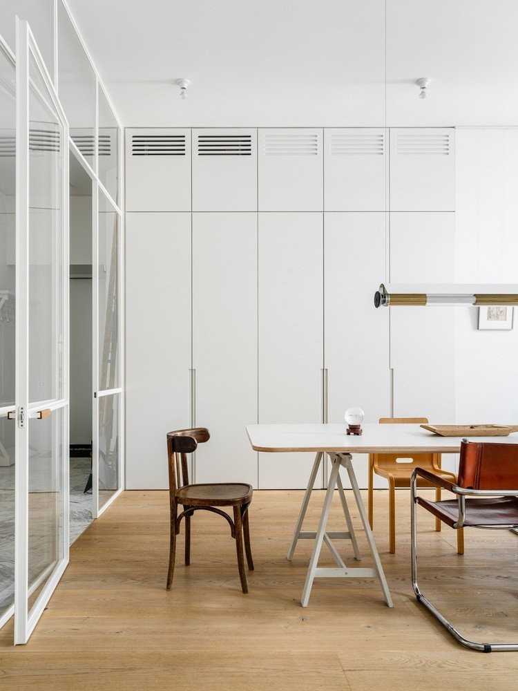 Πώς το eclectic design αποτυπώνεται στην πιο minimal εκδοχή του σε ένα tiny διαμέρισμα- Φωτογραφία 1