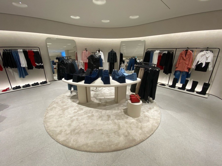 Leveling-up Shopping: To ολοκαίνουριο concept store της Zara κατέφθασε στην Αθήνα - Φωτογραφία 2