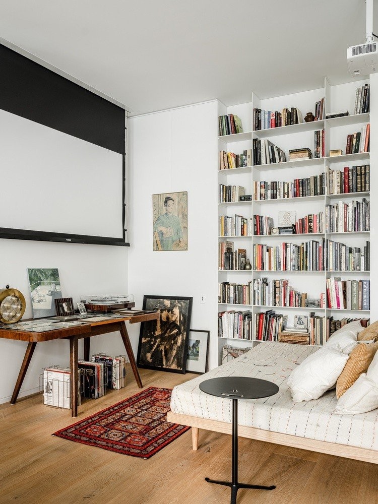Πώς το eclectic design αποτυπώνεται στην πιο minimal εκδοχή του σε ένα tiny διαμέρισμα- Φωτογραφία 2
