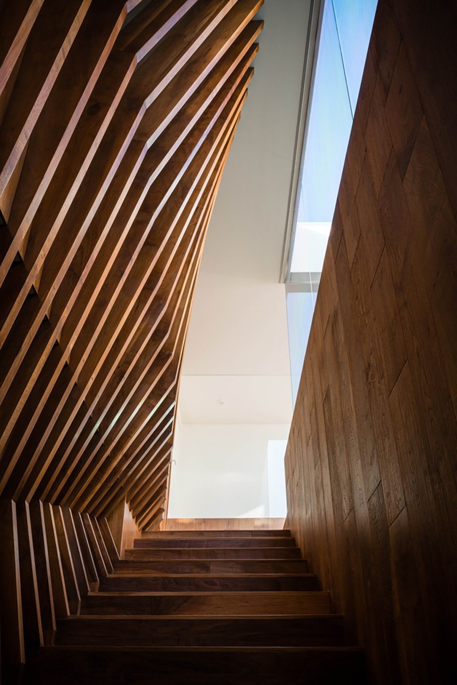 O αρχιτέκτονας Dan Brunn επανασχεδιάζει μια κατοικία του '70 του Frank Gehry - Φωτογραφία 7