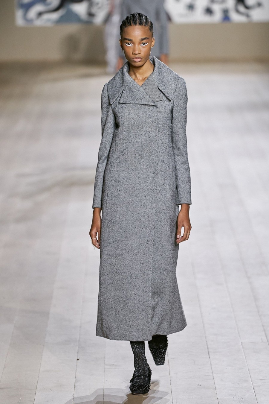 Η Maria Grazia Chiuri προτείνει μία daywear γκαρνταρόμπα, βασισμένη στην Υψηλή Ραπτική -Δείτε όλα τα looks!- Φωτογραφία 27