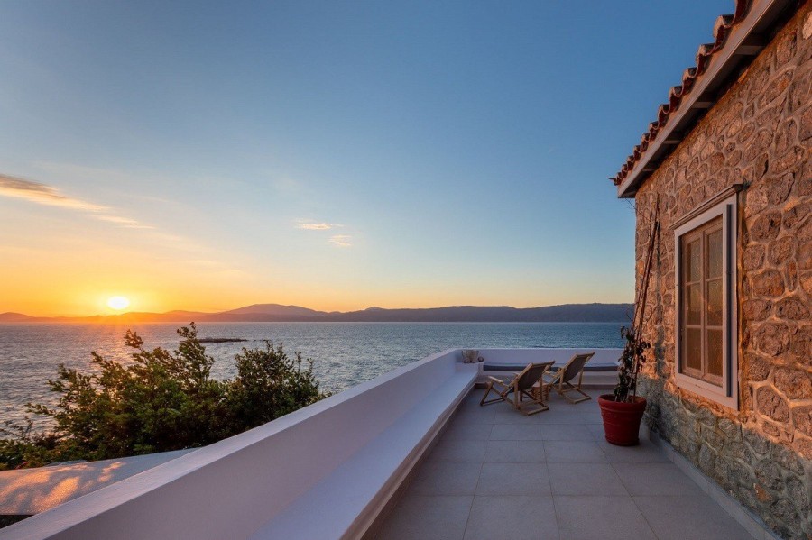 Onos Residence: Τώρα μπορείτε να μείνετε στην κατοικία ενός διάσημου Έλληνα καλλιτέχνη στην Ύδρα- Φωτογραφία 2