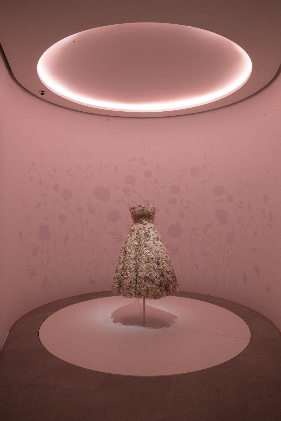 What dreams are made of: Μια εσωτερική ματιά στη νέα boutique του Dior στην 30 Μontaigne - Φωτογραφία 11