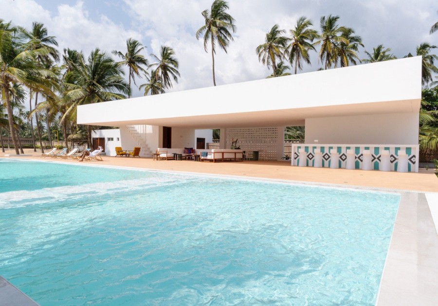 Ένα σαγηνευτικό vacation house σε μια τροπική τοποθεσία θυμίζει πολυτελές pool bar- Φωτογραφία 5