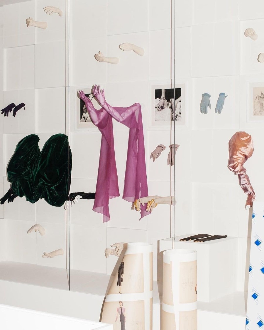 Elsa Schiaparelli: Μια έκθεση-φόρος τιμής στο έργο της σπουδαίας σχεδιάστριας που βρίσκεται ξανά στο επίκεντρο- Φωτογραφία 1