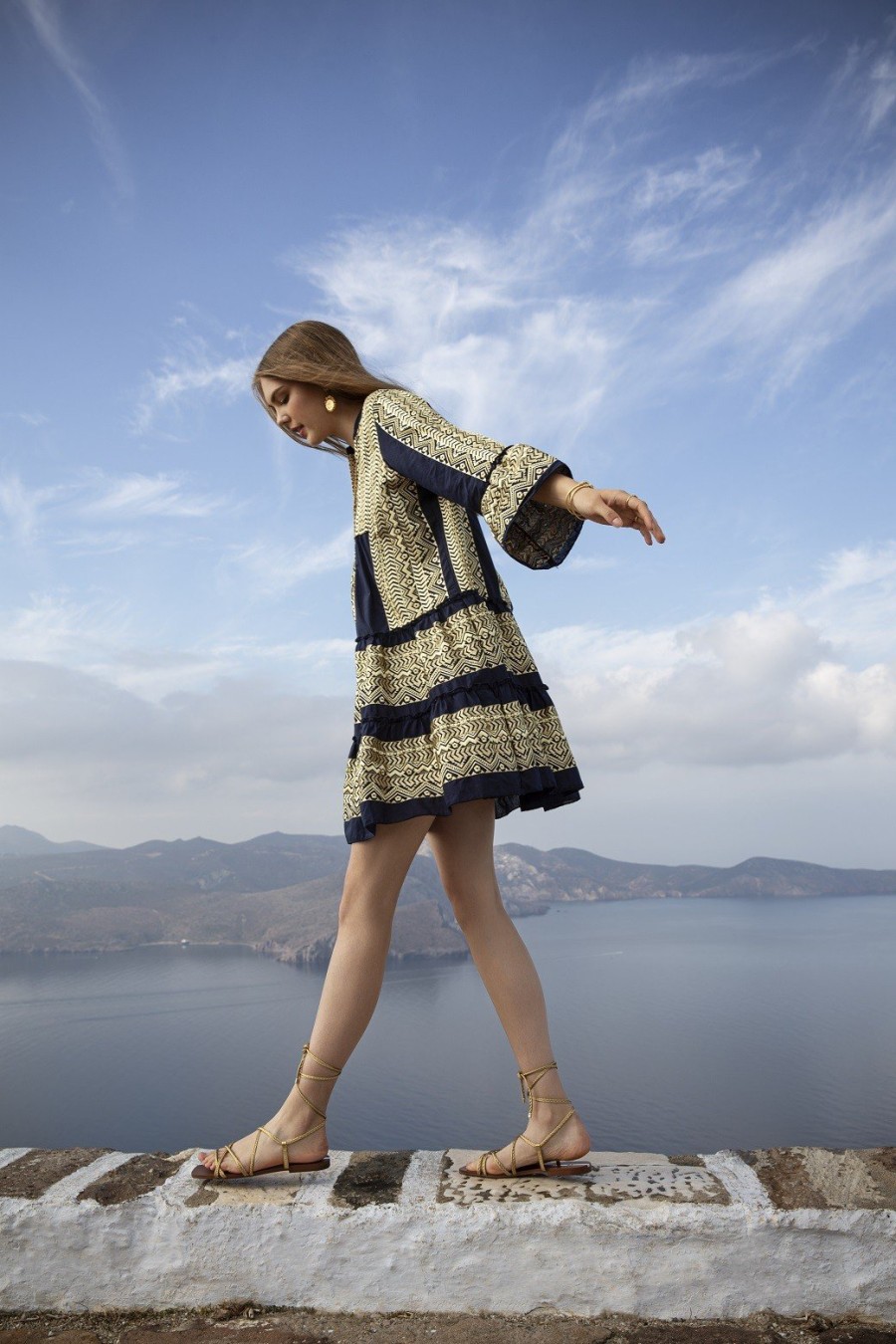 Μία promising fashion campaign που απογειώνει την ελληνική ομορφιά- Φωτογραφία 3