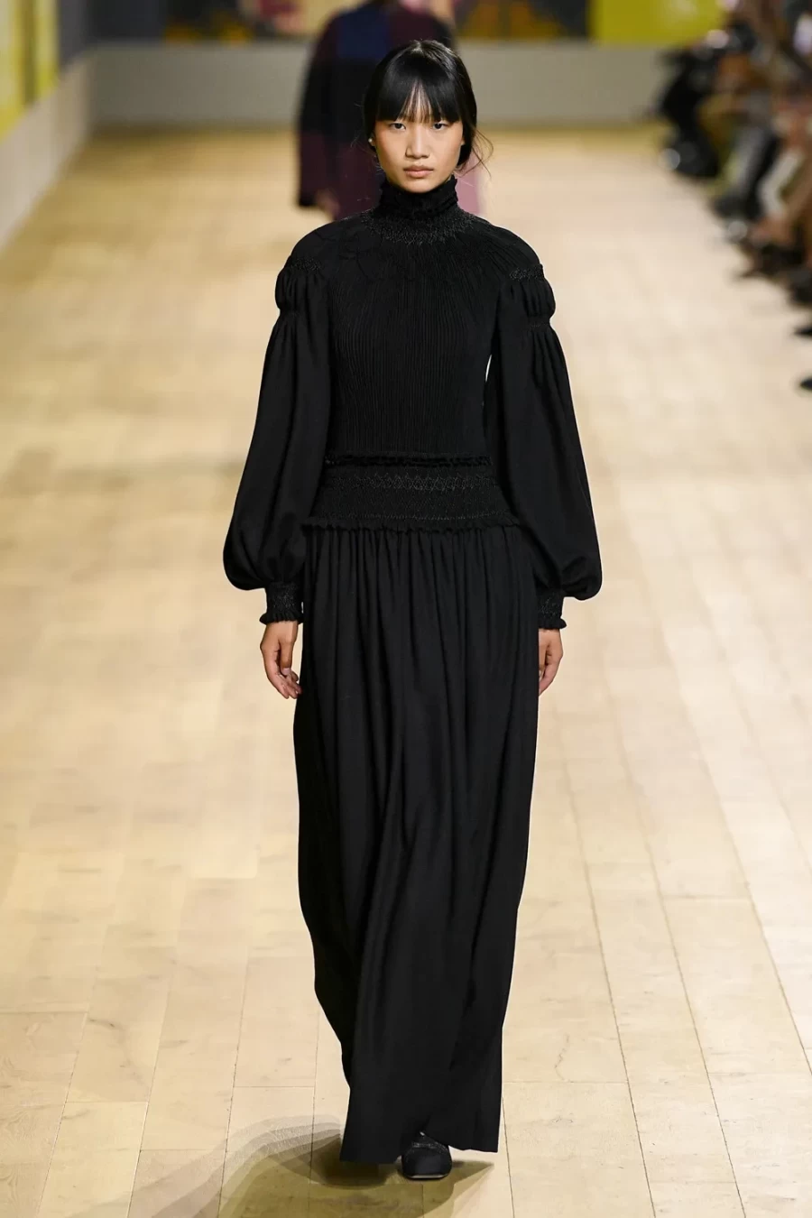 Haute Couture Fall 2022: Η Maria Crazia Chiuri ανέδειξε μία πιο wearable πλευρά της Υψηλής Ραπτικής -Δείτε όλα τα looks!- Φωτογραφία 40
