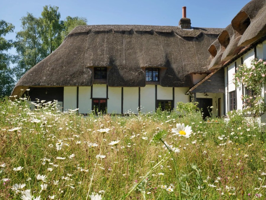 Inside Sienna Miller's Cottage: Η μοναδική εξοχική κατοικία της στην αγγλική ύπαιθρο - Φωτογραφία 7