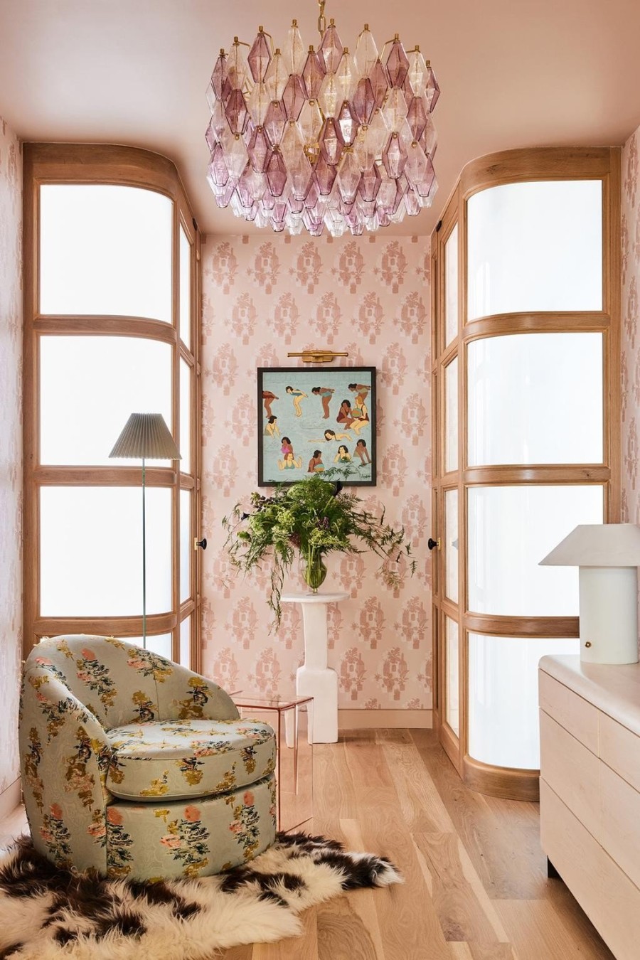 Αυτή η μοντέρνα κατοικία στο Chelsea αποδεικνύει ότι το ροζ χρώμα μπορεί να είναι απόλυτα κομψό - Φωτογραφία 1