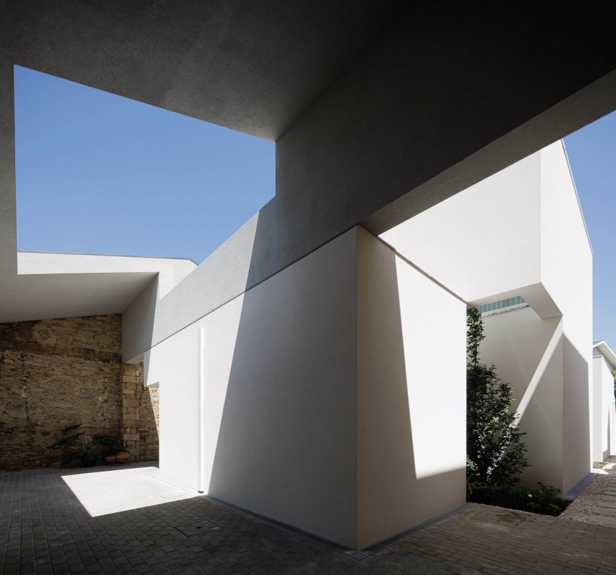 Mια βίλα στην Πορτογαλία αποτελεί την ιδανική έμπνευση για όσους αγαπούν το σύγχρονο design - Φωτογραφία 4