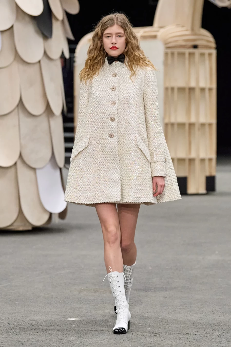 Η Chanel προσέφερε μία «παιχνιδιάρικη» νότα στην Haute Couture Fashion Week στο Παρίσι- Φωτογραφία 2