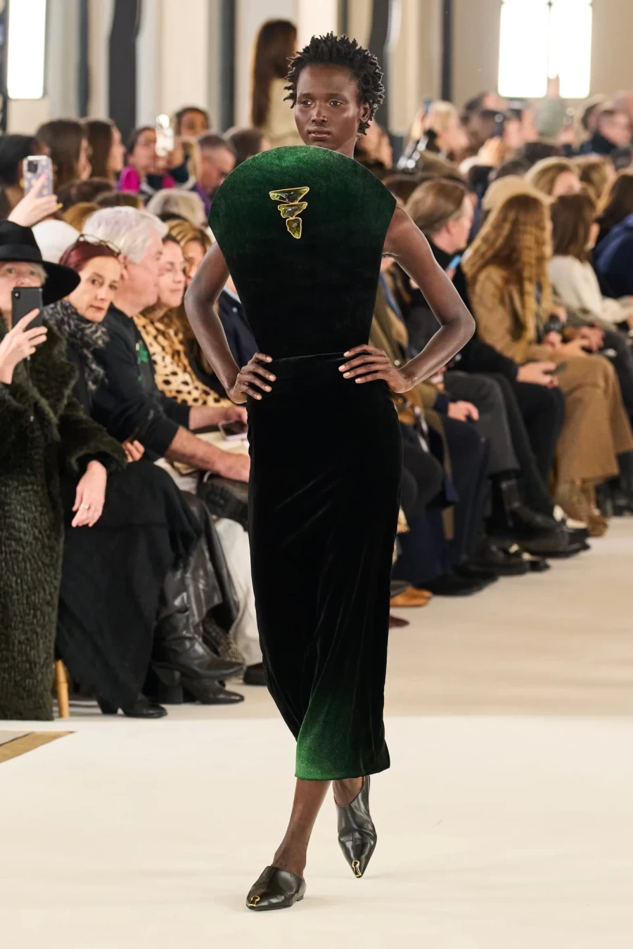 Paris Haute Couture: Dior και Schiaparelli άνοιξαν την Εβδομάδα Μόδας στο Παρίσι- Φωτογραφία 1