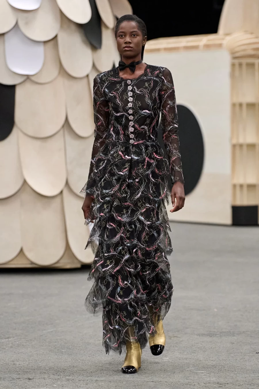 Η Chanel προσέφερε μία «παιχνιδιάρικη» νότα στην Haute Couture Fashion Week στο Παρίσι- Φωτογραφία 15