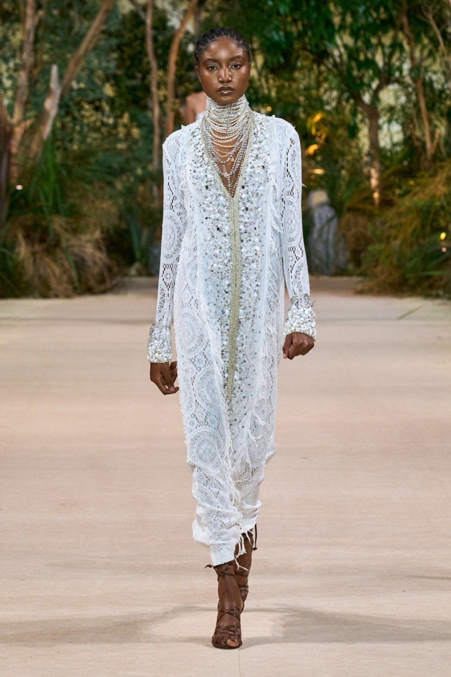 Η λαμπερή Haute Couture collection της Σίλιας Κριθαριώτη στο Παρίσι ήταν εμπνευσμένη από την Αφρική- Φωτογραφία 17