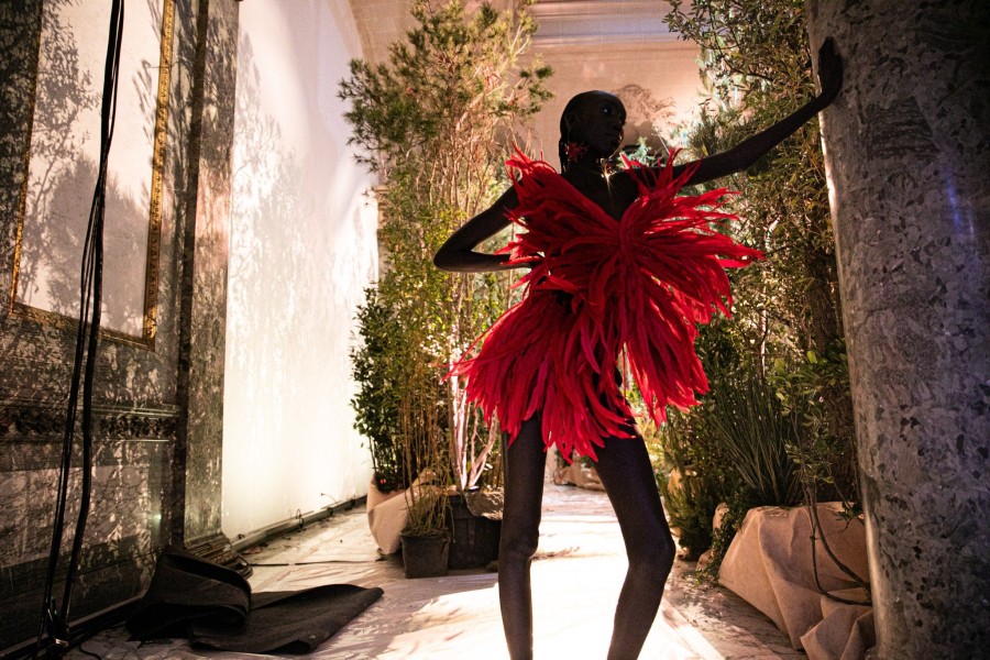 Η λαμπερή Haute Couture collection της Σίλιας Κριθαριώτη στο Παρίσι ήταν εμπνευσμένη από την Αφρική- Φωτογραφία 15