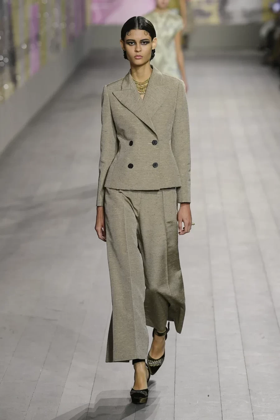 Paris Haute Couture: Dior και Schiaparelli άνοιξαν την Εβδομάδα Μόδας στο Παρίσι- Φωτογραφία 18