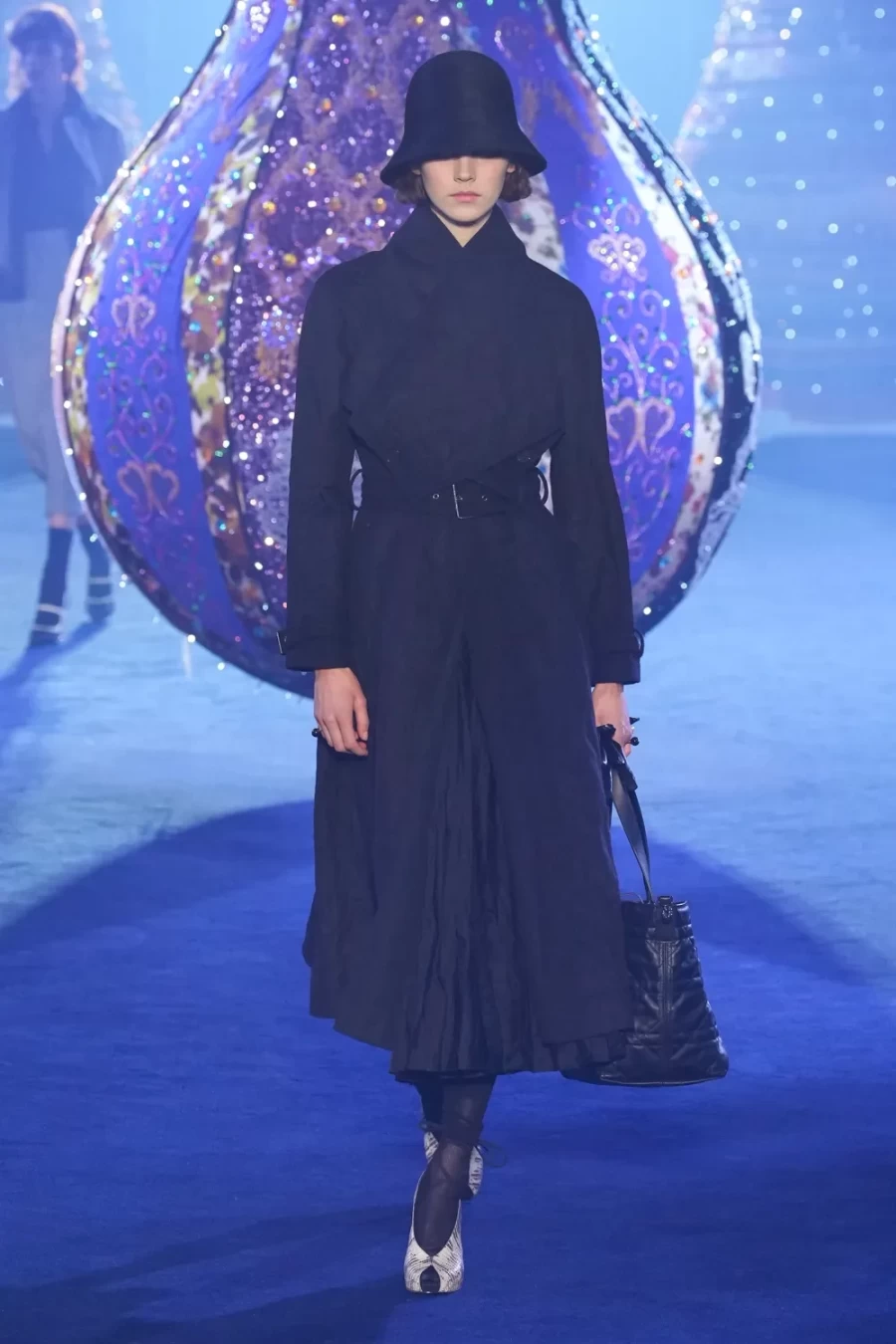 Dior F/W23: Η Maria Grazia Chiuri δημιούργησε ένα show-φόρο τιμής στη Catherine Dior- Φωτογραφία 4