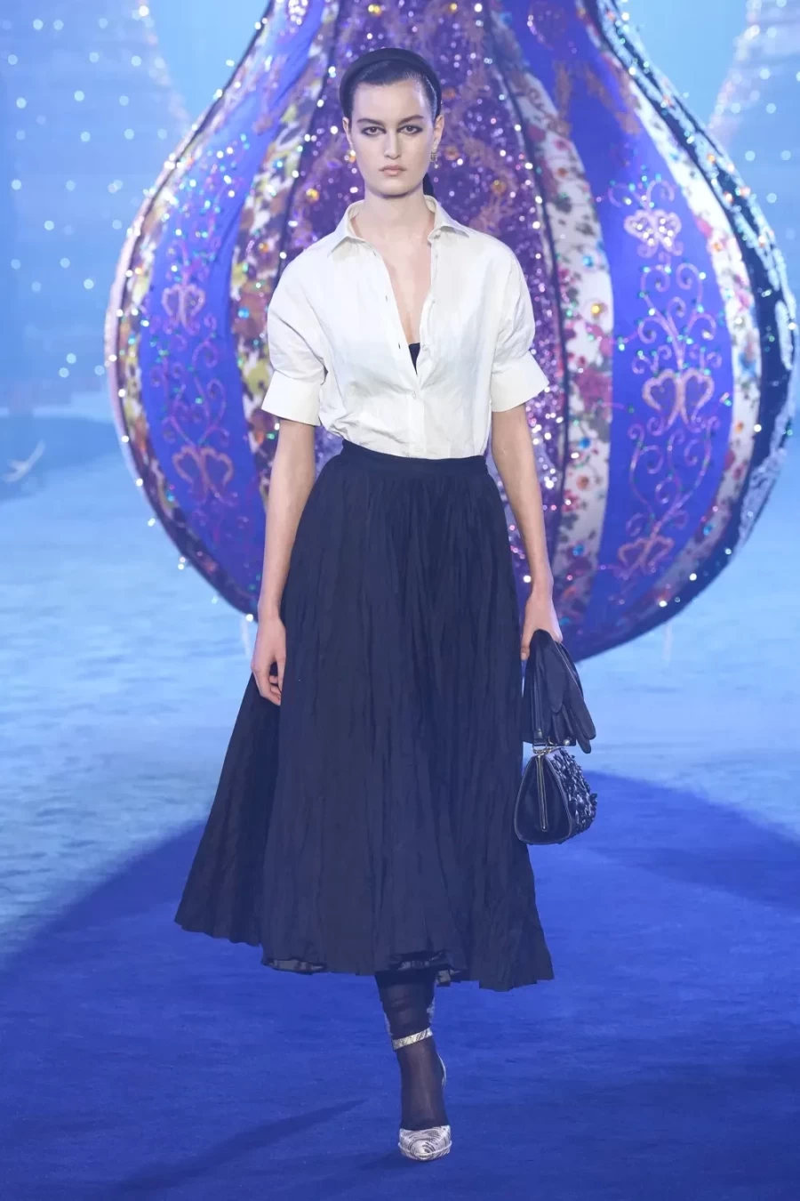 Dior F/W23: Η Maria Grazia Chiuri δημιούργησε ένα show-φόρο τιμής στη Catherine Dior- Φωτογραφία 8