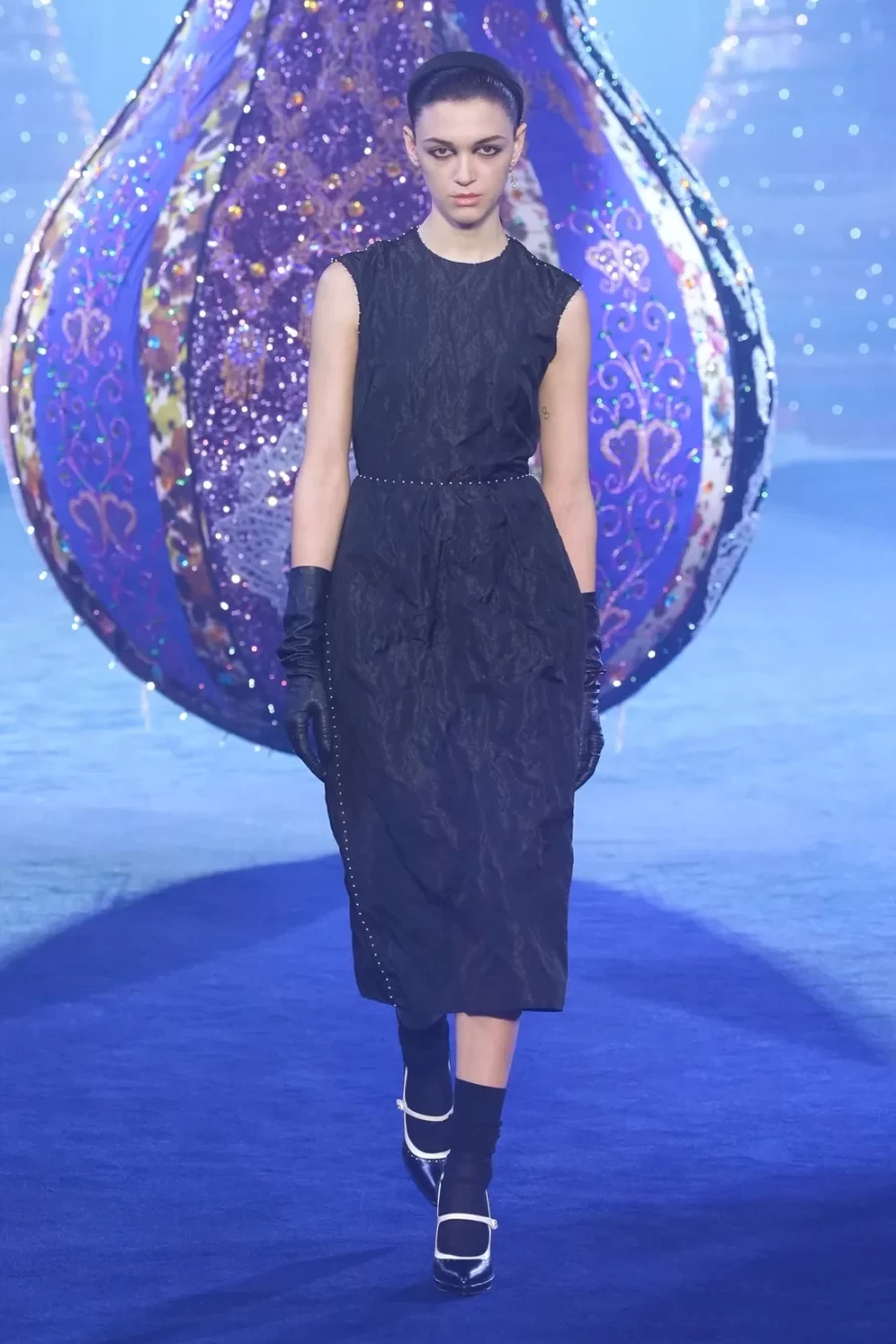 Dior F/W23: Η Maria Grazia Chiuri δημιούργησε ένα show-φόρο τιμής στη Catherine Dior- Φωτογραφία 12