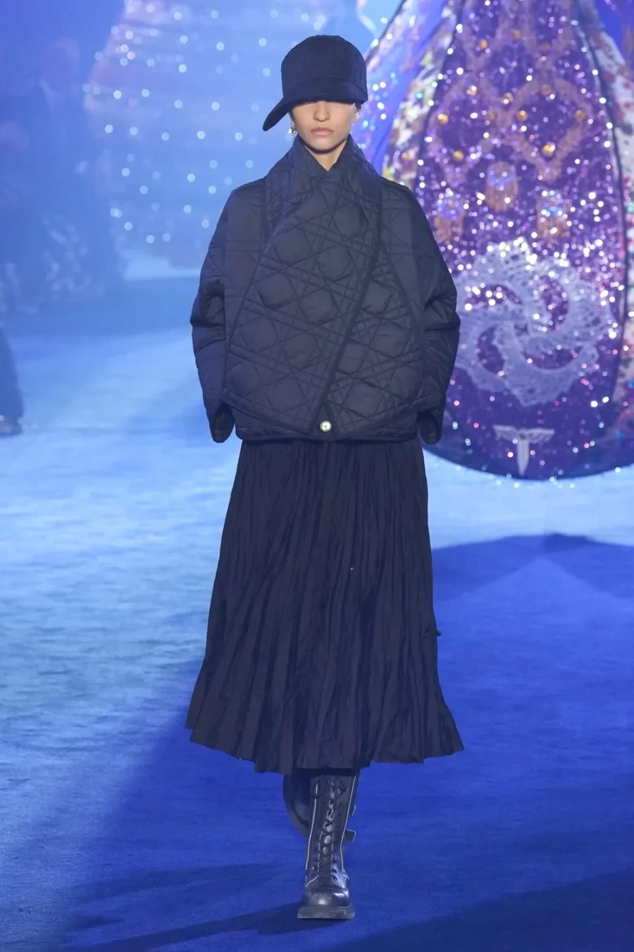 Dior F/W23: Η Maria Grazia Chiuri δημιούργησε ένα show-φόρο τιμής στη Catherine Dior- Φωτογραφία 18