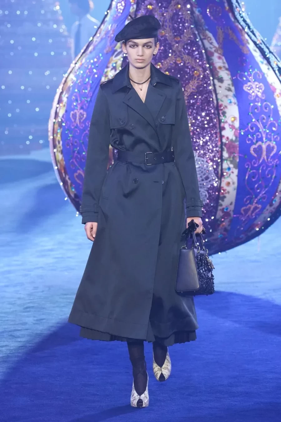 Dior F/W23: Η Maria Grazia Chiuri δημιούργησε ένα show-φόρο τιμής στη Catherine Dior- Φωτογραφία 24