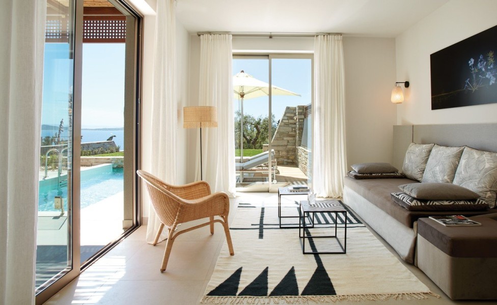 eagles-villas-ocean-one-bedroom-pool-villa-with-private-garden.jpg