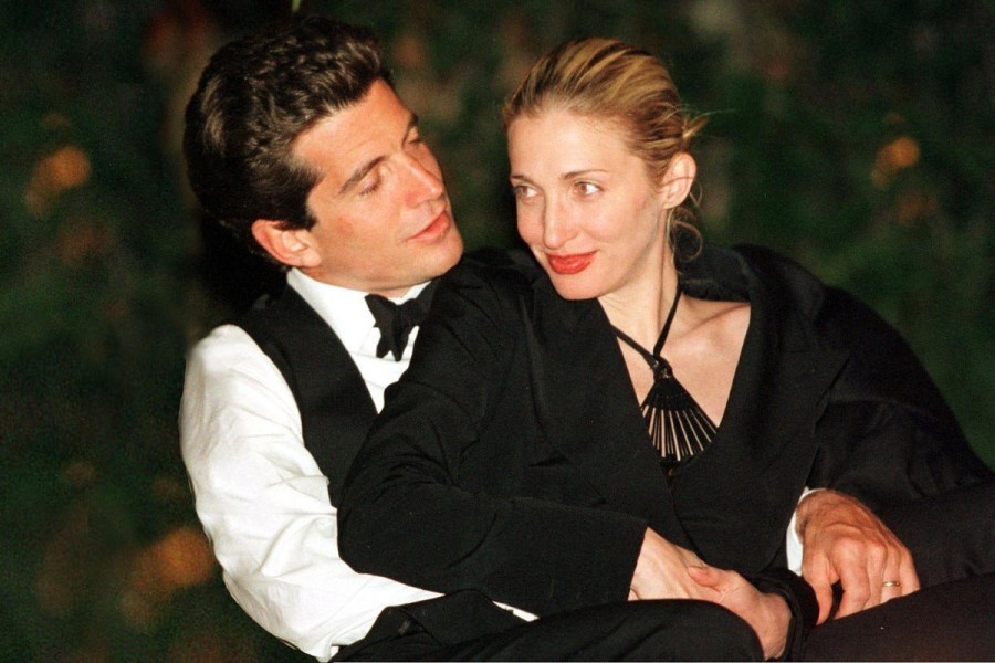 carolyn-bessette-kennedy-jr.jpg