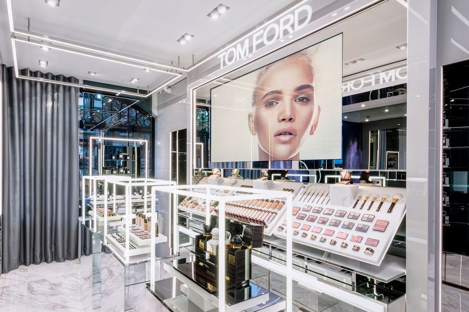 tom-ford-beauty-london-store.jpg