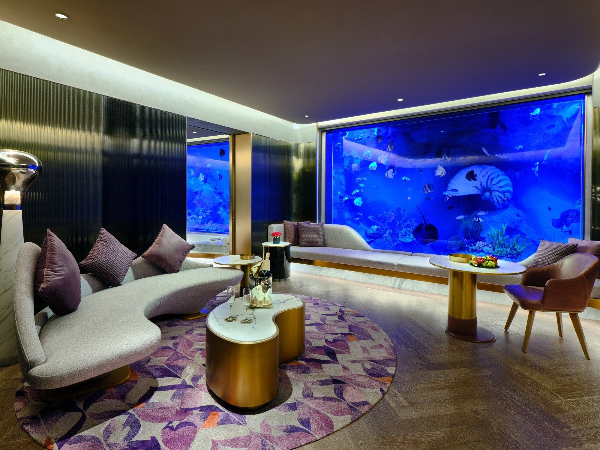 20-intercontinental-king-bed-suite-underwater-view-2.jpg