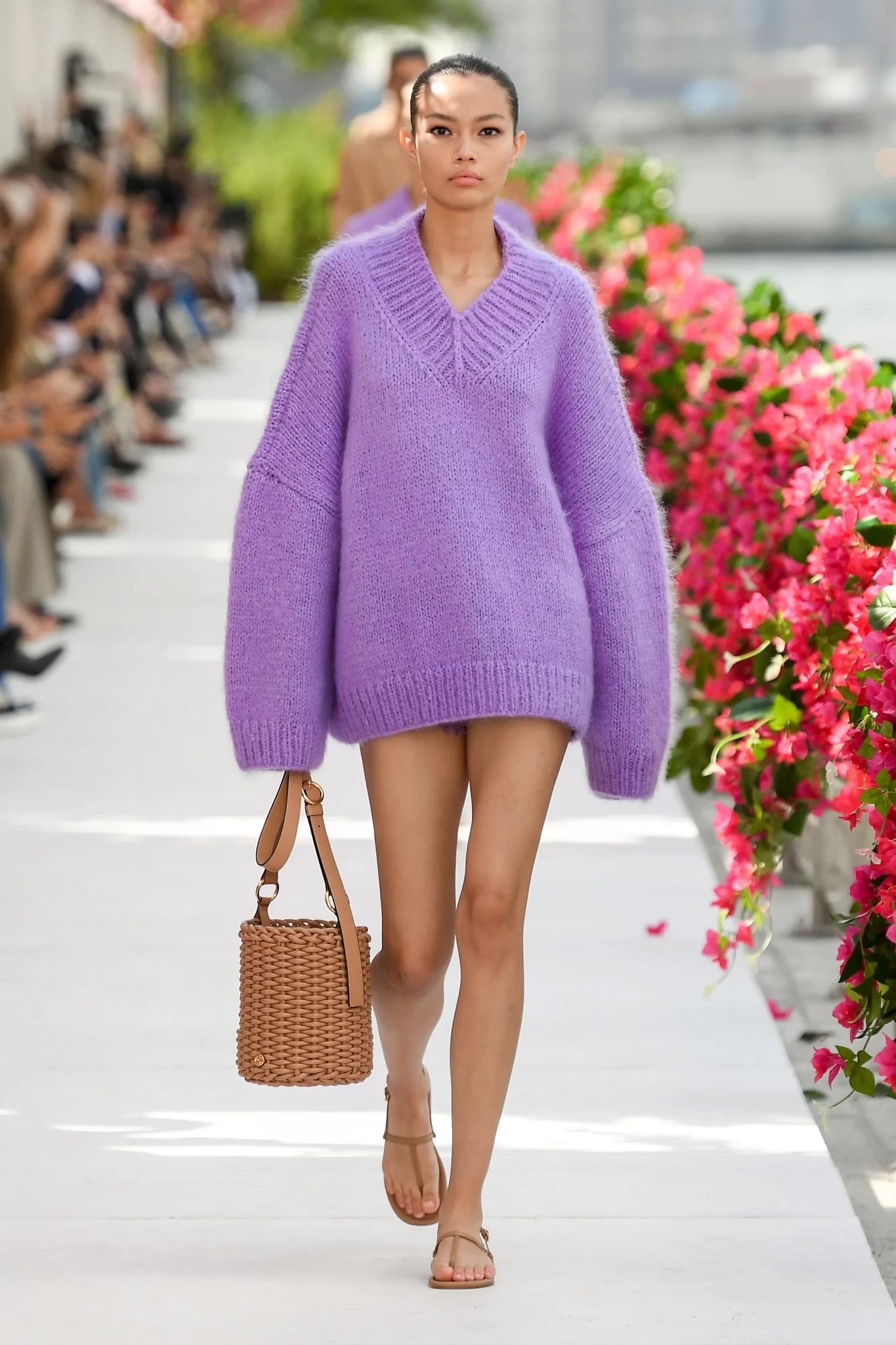 00028-michael-kors-collection-spring-2024-ready-to-wear-credit-gorunway.webp