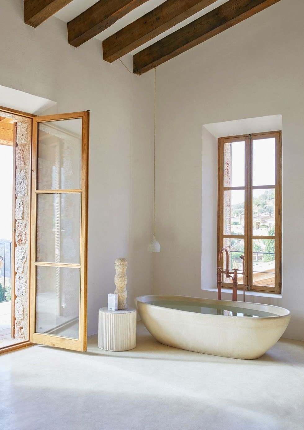 moredesign-mallorca-house-bath-64e32ea659953.jpg