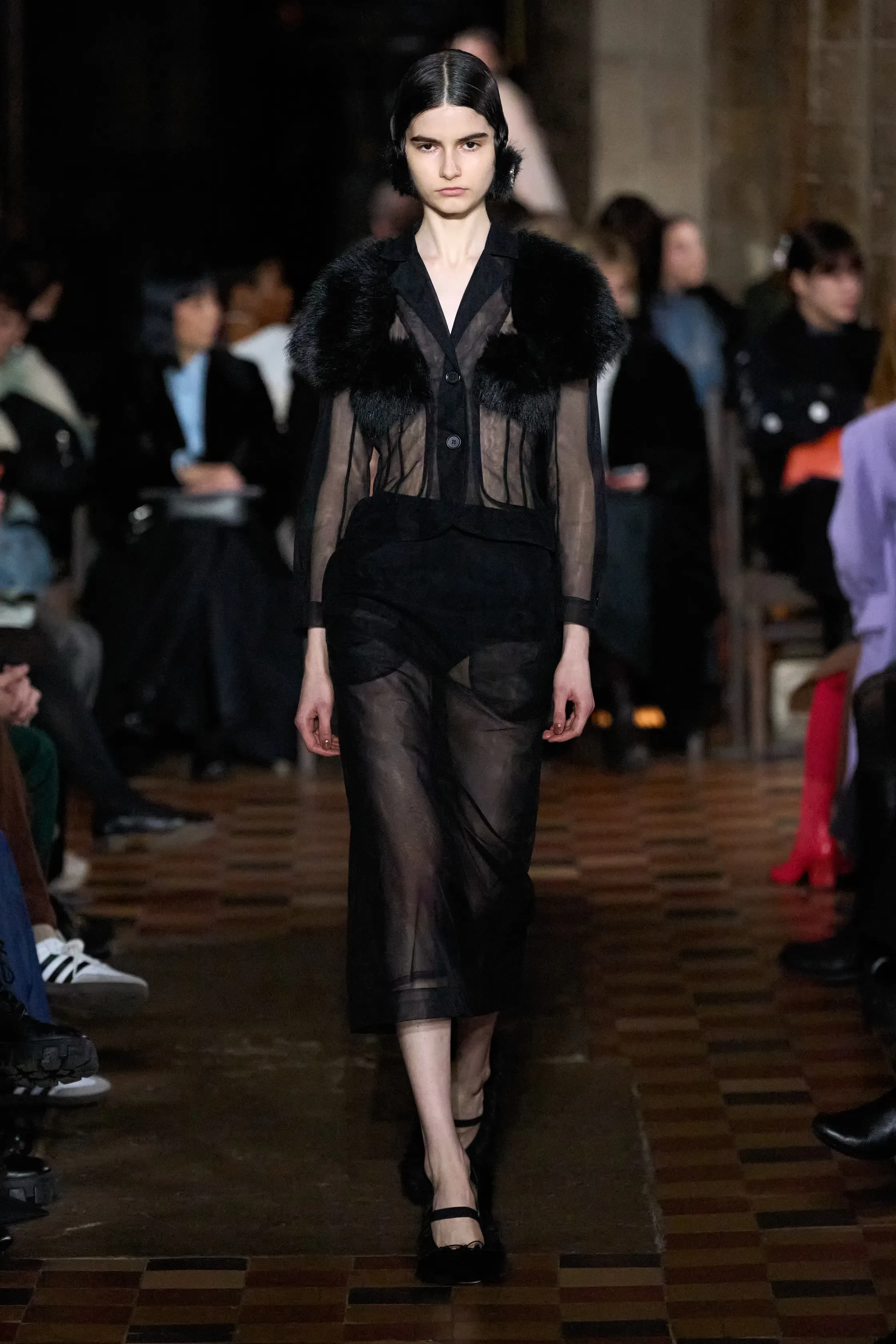 00002-simone-rocha-fall-2024-ready-to-wear-credit-gorunway.webp