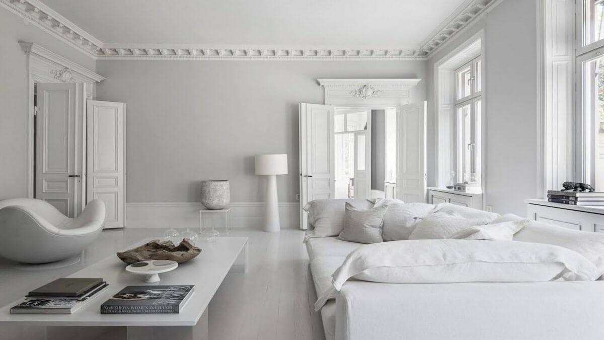 all-white-interior-living-room.jpeg