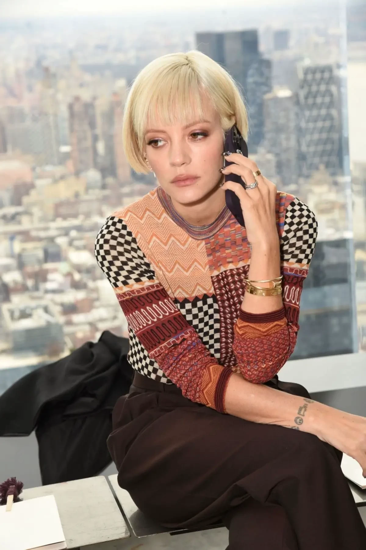 lily-allen-at-ulla-johnson-fall-2023-ready-to-wear-fashion-show-in-new-york-02-12-2023-5.webp