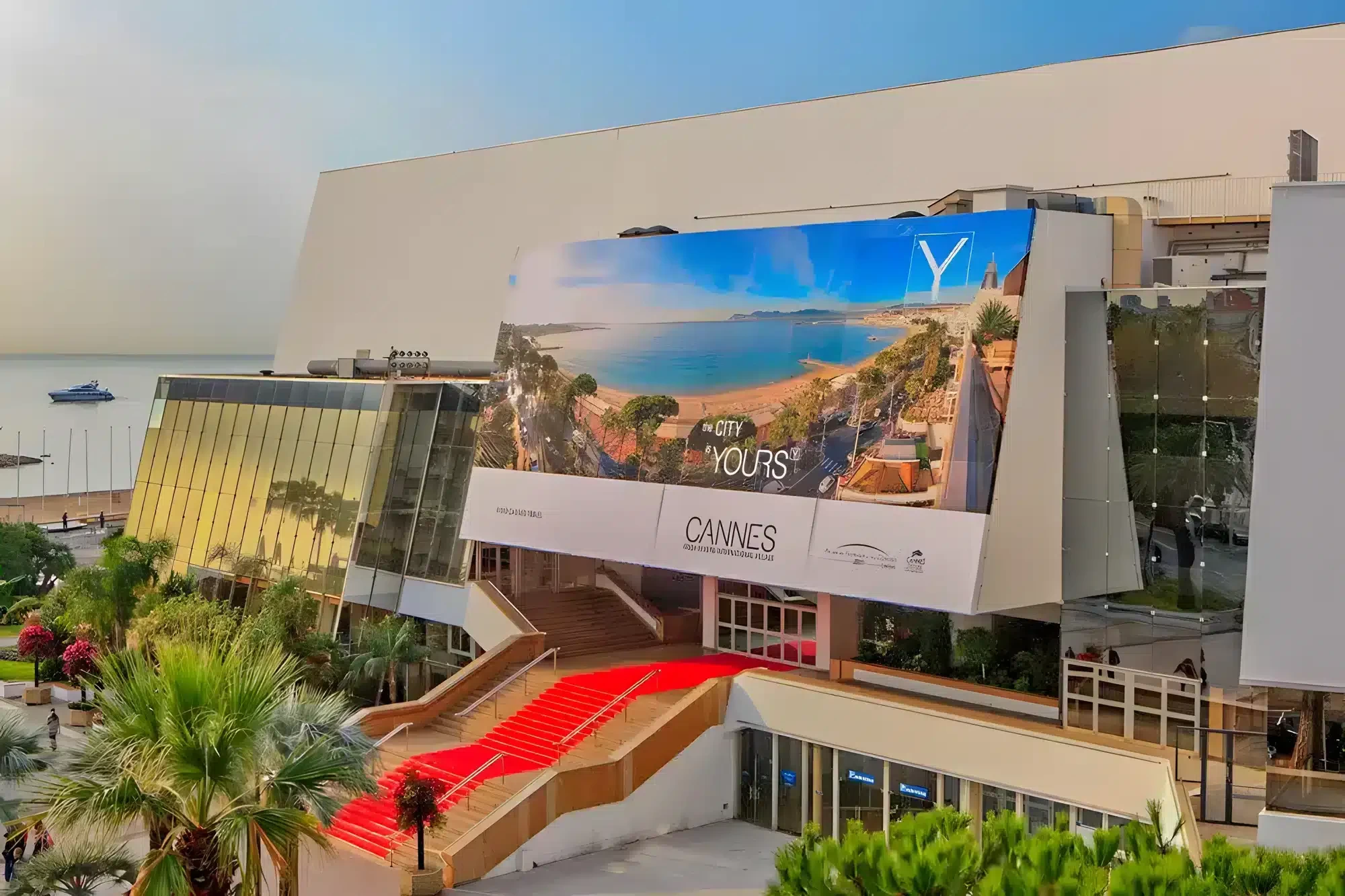 palais-festival-de-cannes.webp