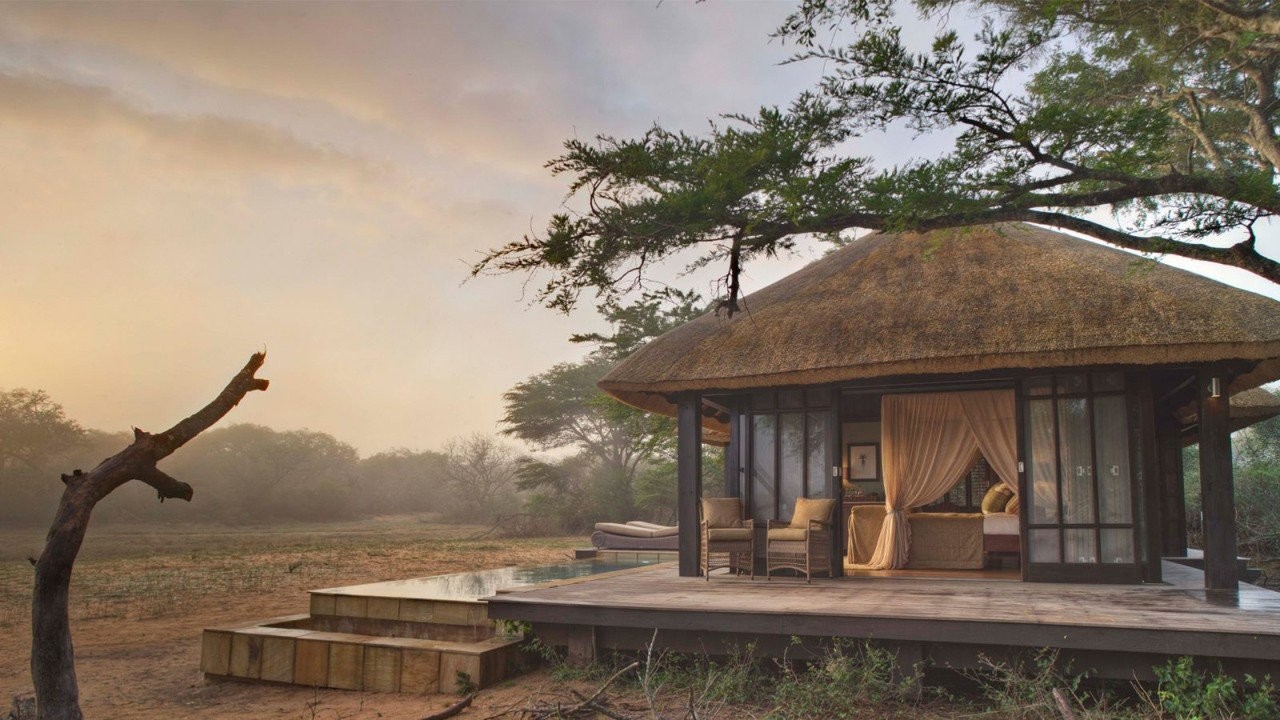 header-phinda-vlei-lodge-suite-on-a-luxury-safari-in-south-africa-1600x900.jpg