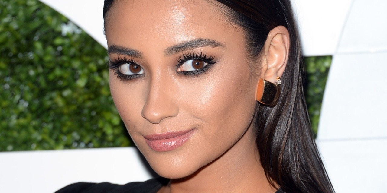 shay-mitchell.jpg